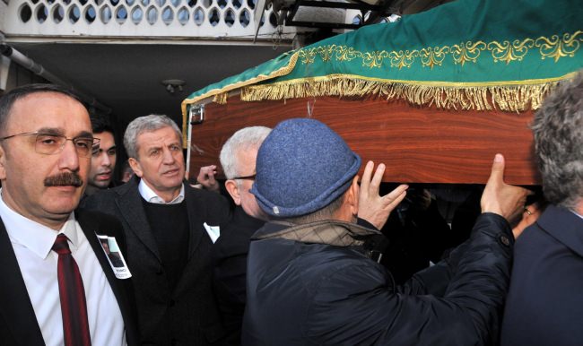 Futbol Federasyonu Başkan Vekili Yardımcı’nın annesi toprağa verildi