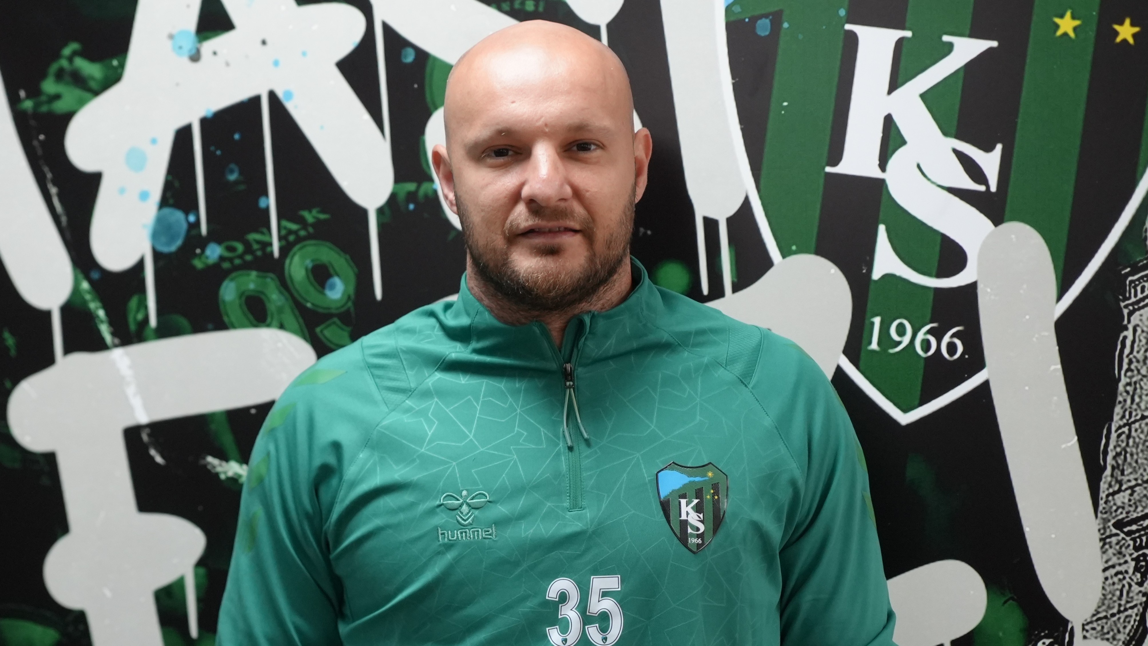 'Futbol kariyerimi Kocaelispor'da sonlandırmak istiyorum'