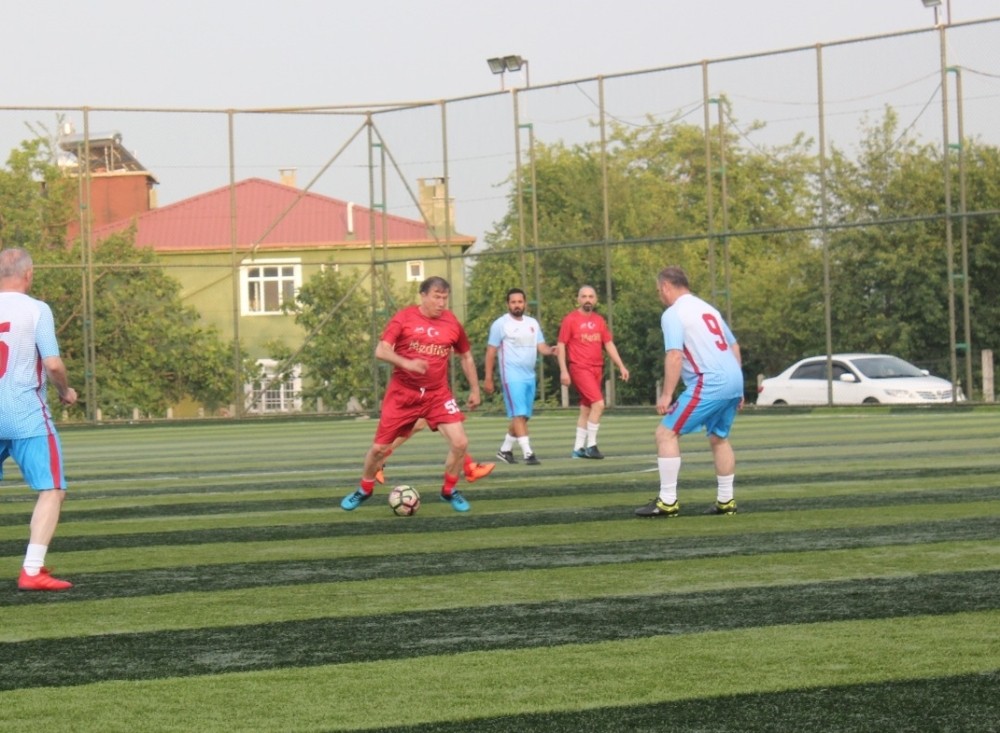 Futbol sezonu Tanju Çolak’la başladı 