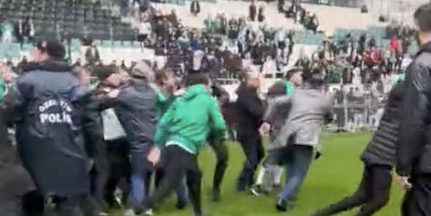 Futbolcular birbirine girdi! Bursasporlular, Amedsporluları...