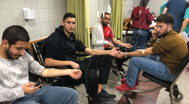 Futbolcular maç gününü unutup sahaya çıkmadı