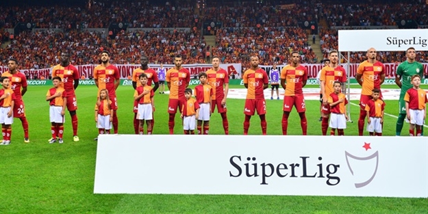 Futbolcular sahaya neden çocuklarla çıkar?