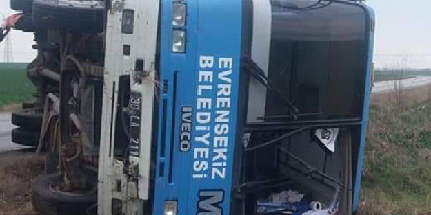 Futbolcuları taşıyan minibüs devrildi! 15 yaralı var