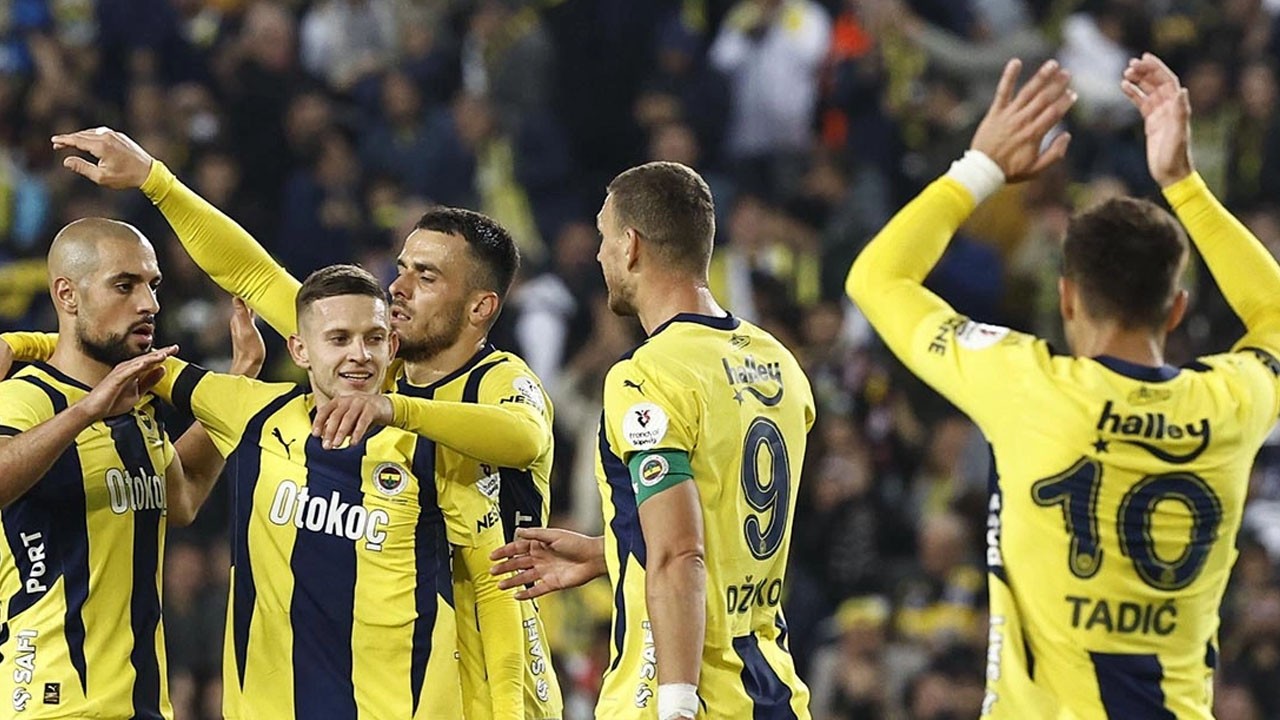  Fenerbahçe'nin Rams Başakşehir galibiyeti ardından futbolculardan açıklama