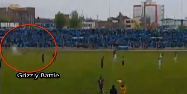 Futbolcunun üzerine yıldırım düştü