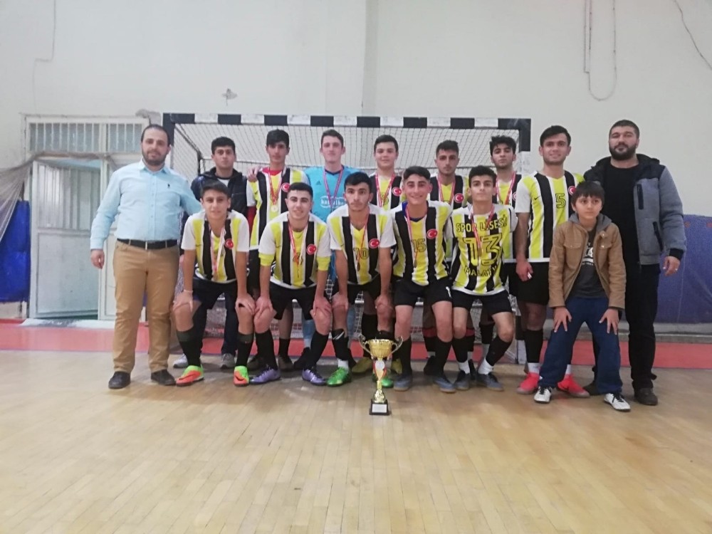 Futsalda birinciler belli oldu 
