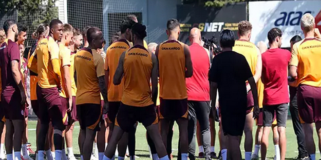 Galatasaray 3-2 yenilince kriz patladı! Okan Buruk yıldız isimlere kapıyı gösterdi