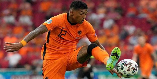 Galatasaray, Aanholt'u KAP'a bildirdi
