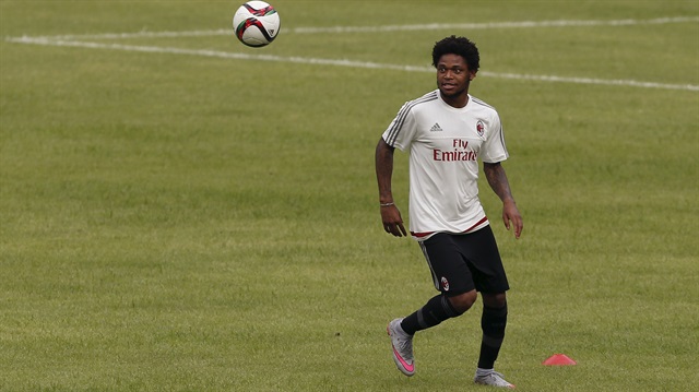 'Galatasaray Adriano'yu getiriyor'