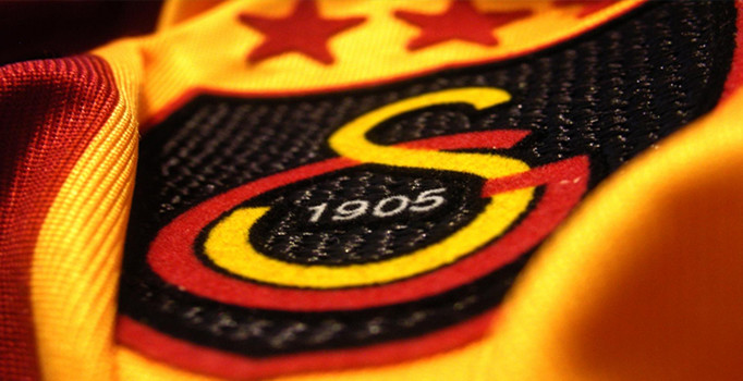 Galatasaray Alex'i kadrosuna katmaya az kaldı