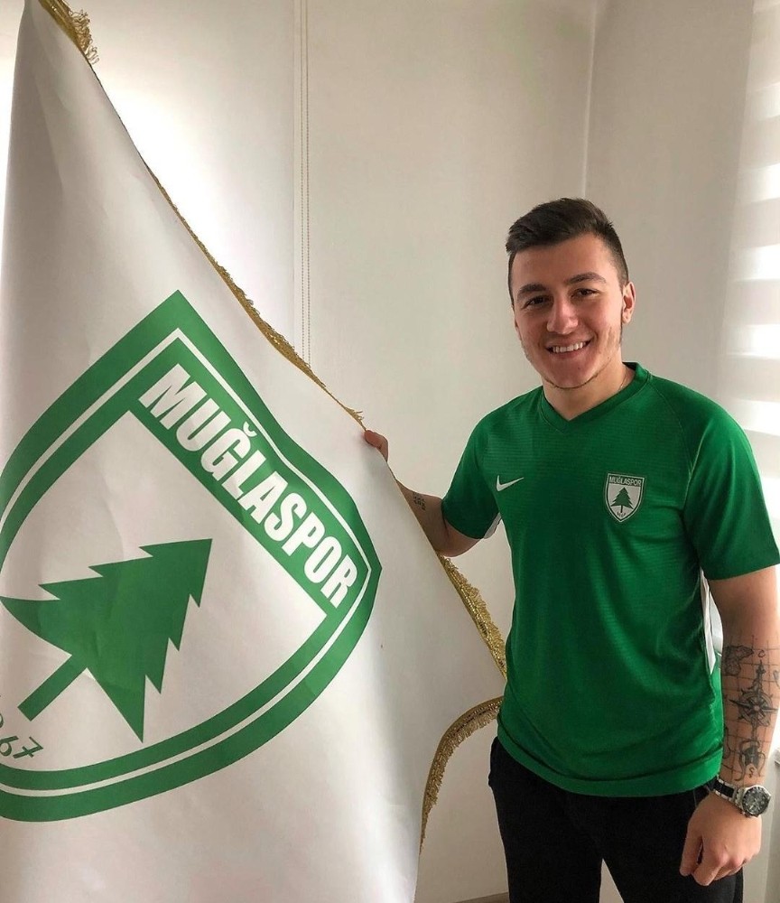 Galatasaray altyapısında yetişen Melih, Muğlaspor’da 