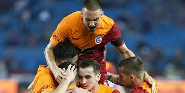 Galatasaray-Antalyaspor maçında sürpriz kadro