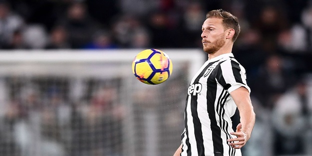 Galatasaray aradığı stoperi buldu! Höwedes bombası