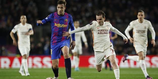 Galatasaray Barcelona maçında tarihe geçti