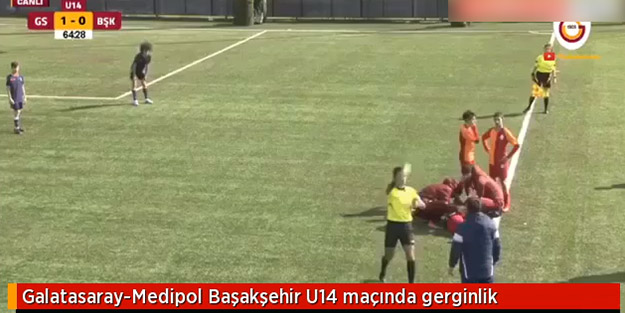 Galatasaray-Başakşehir maçında ilginç anlar! Teknik direktör çılgına döndü