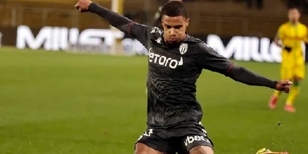 Galatasaray bombayı patlatıyor! İşte Cimbom'un yeni sol beki...