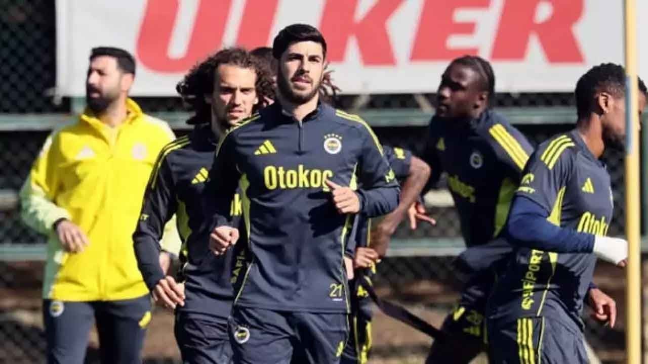 Galatasaray derbisine saatler kala... Fenerbahçe'de sıcak gelişme