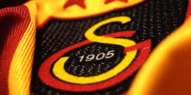 Galatasaray'dan Donk için ilk teklif!