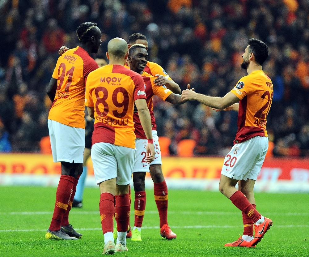 Galatasaray evindeki seriyi 33’e çıkardı 
