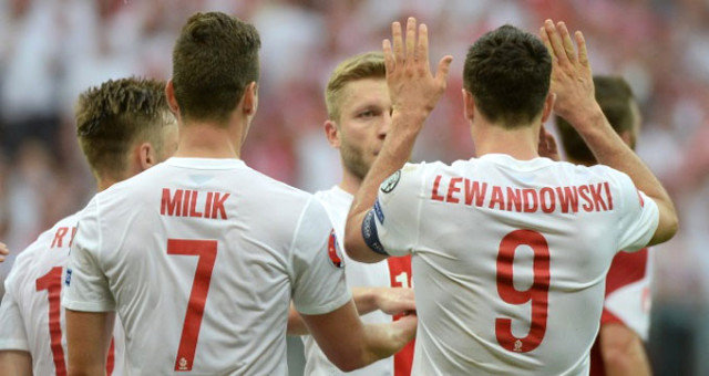 Galatasaray, golcü oyuncu için el sıkıştı