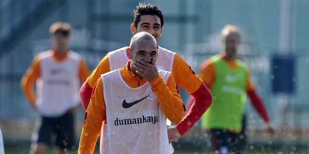 Galatasaray idmanında güldüren olay