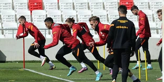 Galatasaray İstanbul'a doğru yola çıktı