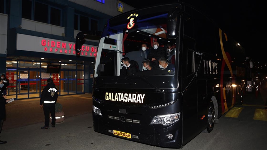 Galatasaray kafilesi, Trabzon'a geldi