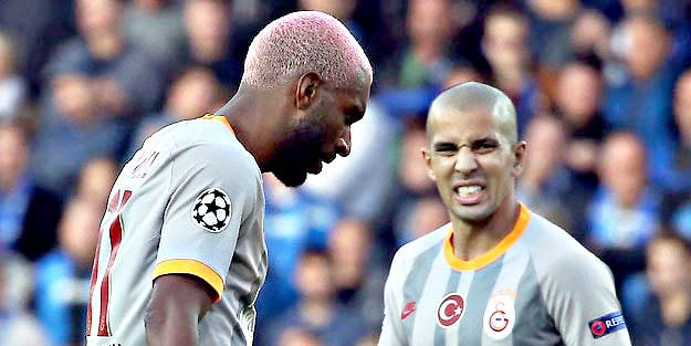 Aslan kamburlarından kurtuluyor!