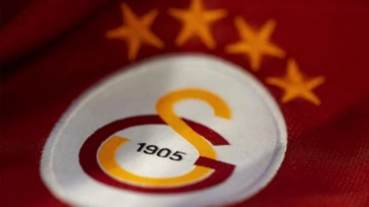 Galatasaray küplere bindi: futbolcumuz katledildi, derhal istifa edin