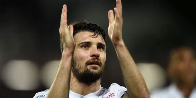 Galatasaray, Leo Dubois'i renklerine kattı