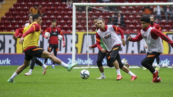 Galatasaray Lokomotiv Moskova maçı hangi kanalda? Galatasaray maçı şifreli kanalda mı?