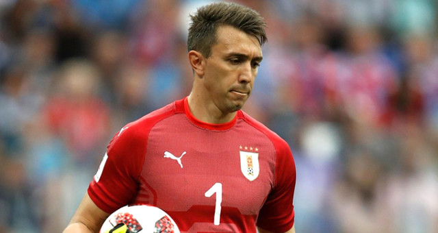 Galatasaray Muslera'nın alternatifini Süper Lig'de buldu