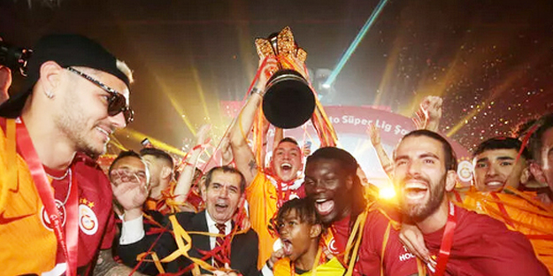 Galatasaray, Örümceğin peşinde... Dev yatırım için görüşmeler resmen başladı