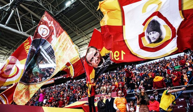 Galatasaray taraftarından 'dev' çağrı!
