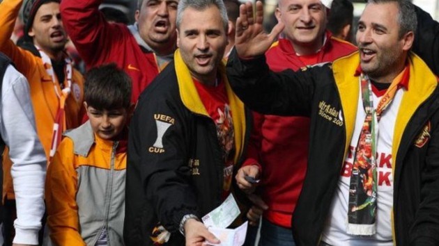 Galatasaray taraftarından Fenerbahçe'ye mesaj