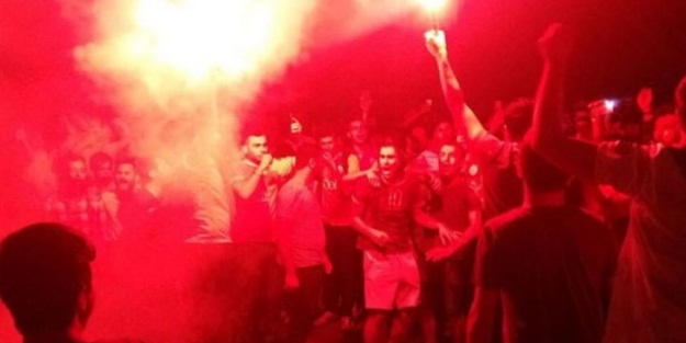 Galatasaray taraftarından protesto