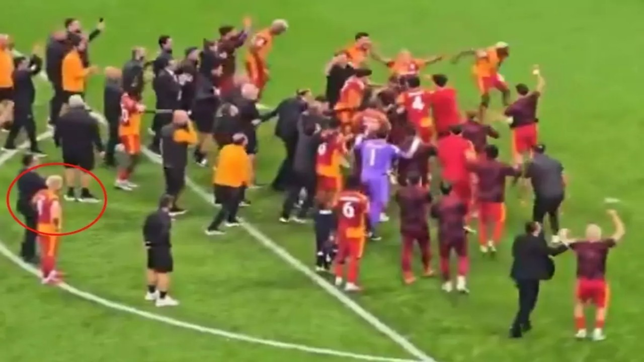 Galatasaray taraftarını ikiye bölen görüntü! Icardi’ye dikkat