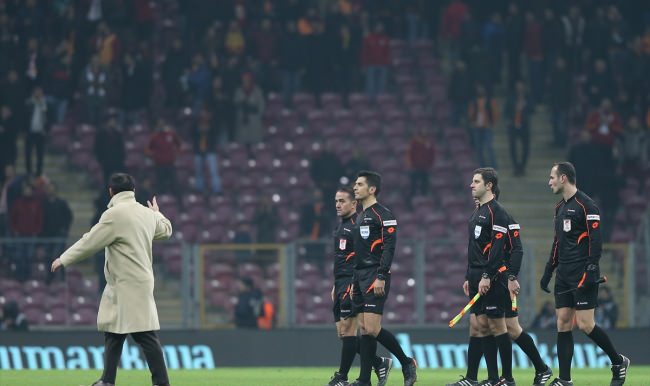 Galatasaray-Trabzon maçı dünya basınında! Kaos...