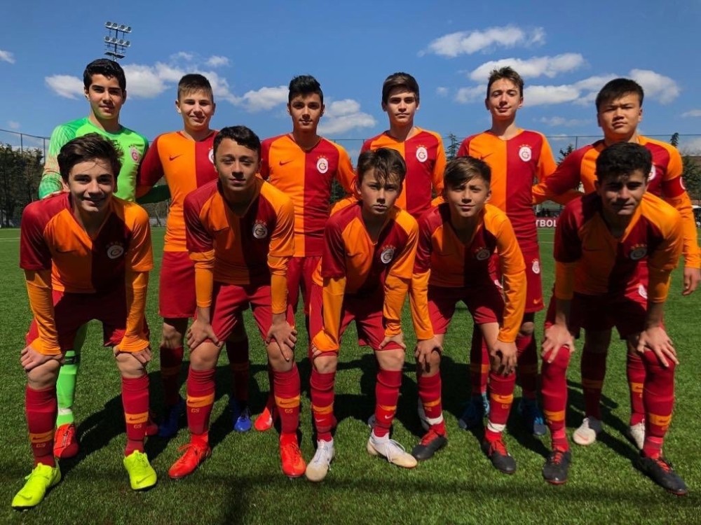 Galatasaray U14 Takımı’ndan Barcelona’ya 6 gol 