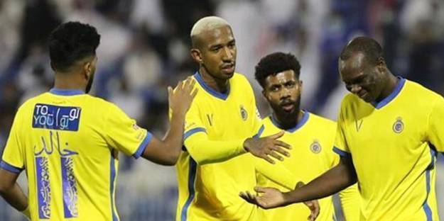 Galatasaray ve Beşiktaş yine karşı karşıya!