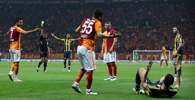 Galatasaray ve Fenerbahçe PFDK'ya sevk edildi