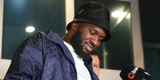 Galatasaray yıldız futbolcuyu KAP'a bildirdi