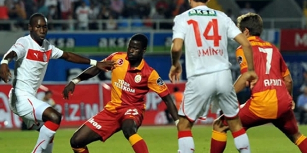 Galatasaray, Antalya el ele yarı finale...