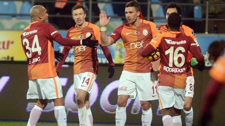 Galatasaray'a dev rakipler!