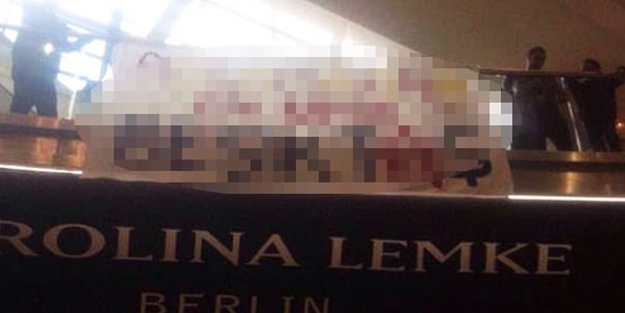 Galatasaray'a İsrail'de şok pankart!