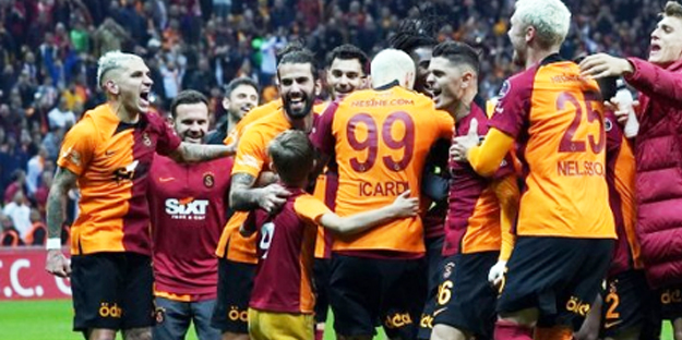 Galatasaray'a yeni sezon çileği geliyor! Drogba ve Eboue de devrede...