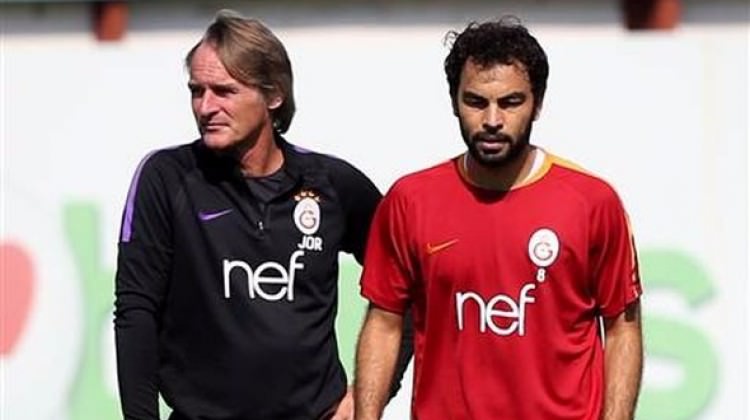 Galatasaray'da 18'e girmek bile mesele