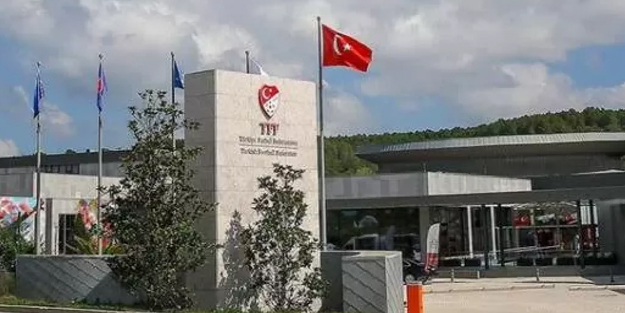 Galatasaray'da 3 isim PFDK'ya sevk edildi