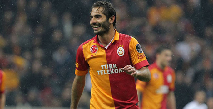 Galatasaray'da Altıntop ile yollar ayrıldı