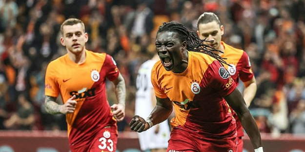 Galatasaray’da Bafetimbi Gomis korkusu!